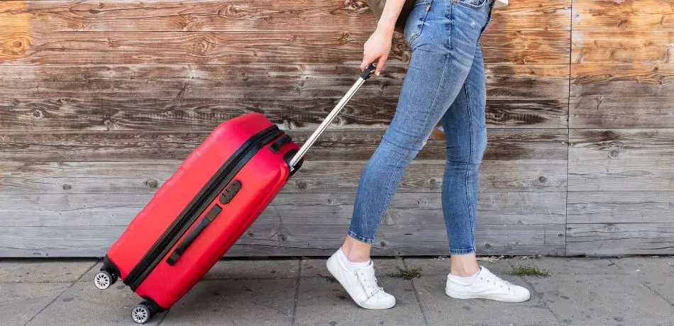 Plazabox.hu – Táskák, Bőröndök Szuper Áron