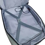 Férfi hátizsák laptoptartós üzleti táska USB kábellel