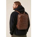 Kézipoggyász hátizsák 40 x 30 x 20 cm laptoptartós fekete Wizzair