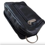 Valódi bőr kulcstartó fekete színben cipzáras