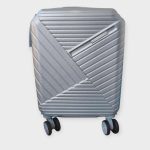 Wizzair kézipoggyász 40 x 30 x 20 cm bőrönd kivehető kerekes ezüst