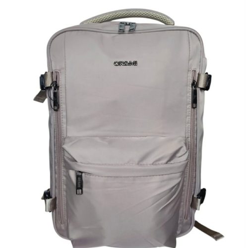 Wizzair kézipoggyász hátizsák 40x30x20 cm camel krém színű laptoptartós