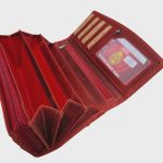 Tacskó valódi bőr női pénztárca piros nagyméretű sok kártyatartós RFID