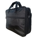 Férfi irattáska fekete színben + laptoptartó rekesszel