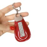 Bőr kulcstartó kristályokkal díszítve piros színben